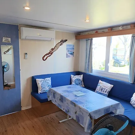 Campingplatz Mobile 6 Place A Proximite De La *